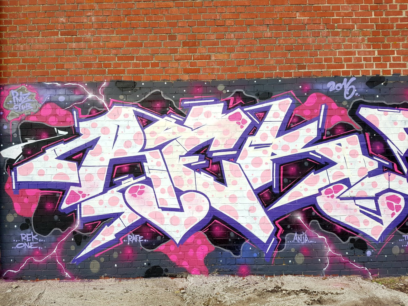 Graffiti Wall - Photo by REK - Rek, Rekone, Tune