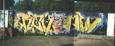 Graffiti Wall - Photo by REK - REK, /Med, (Rafe (2001)