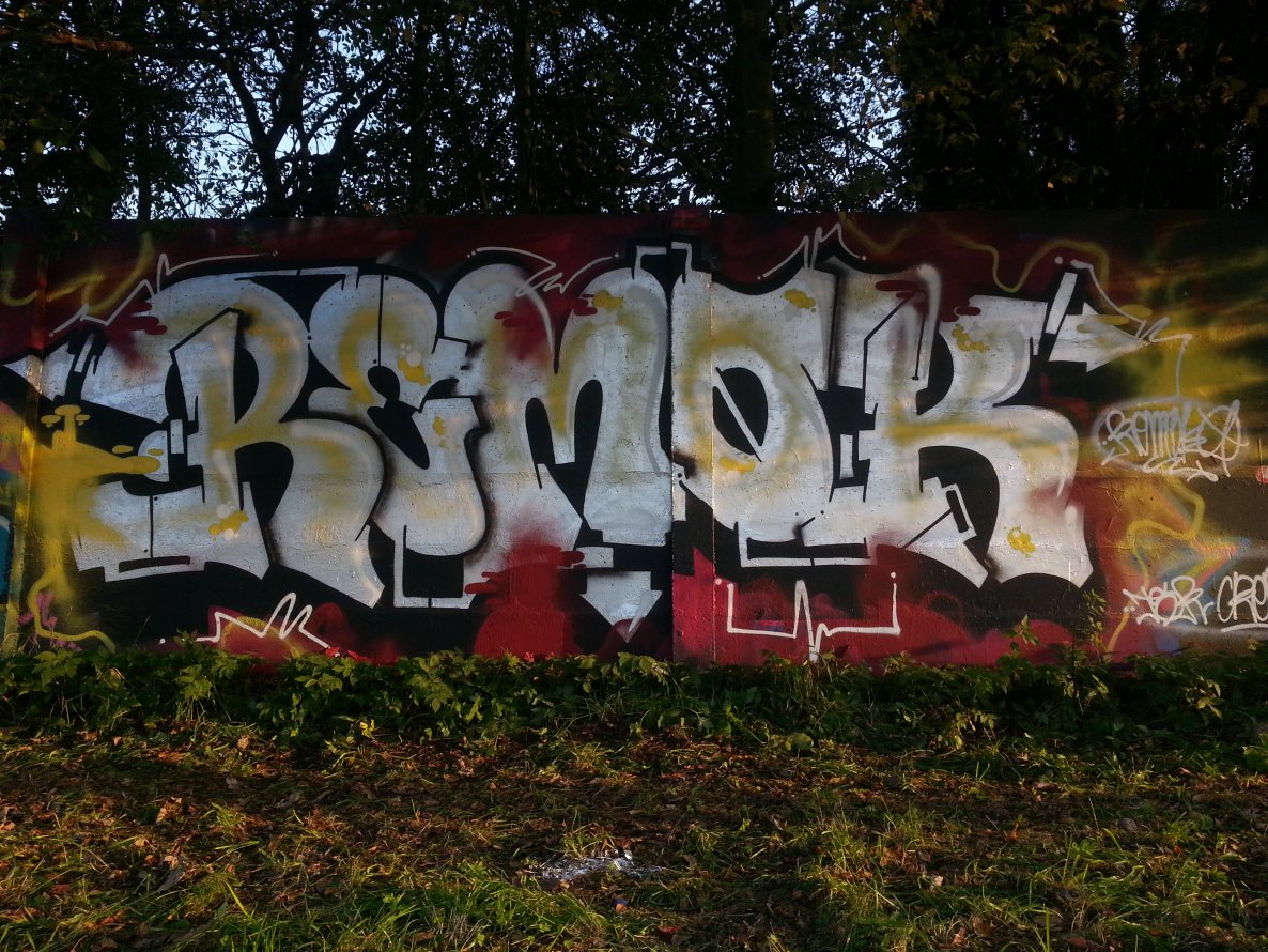 Graffiti Wall - Photo by REMOK (2014)