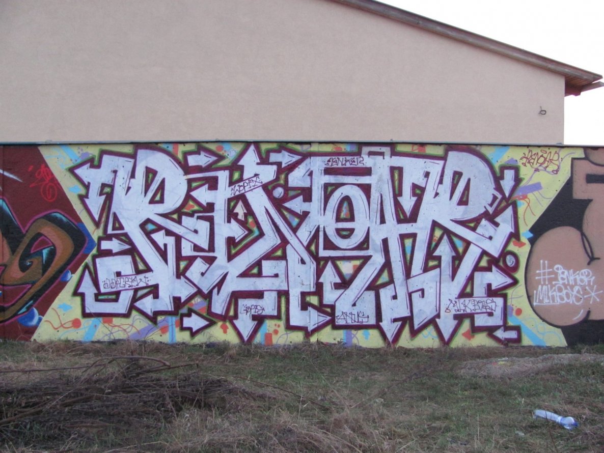 Graffiti Wall - Photo by RENOAR