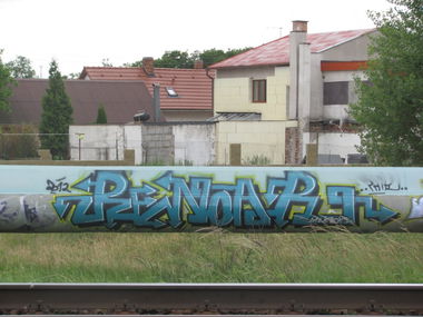 Graffiti Bombing - Photo by RENOAR