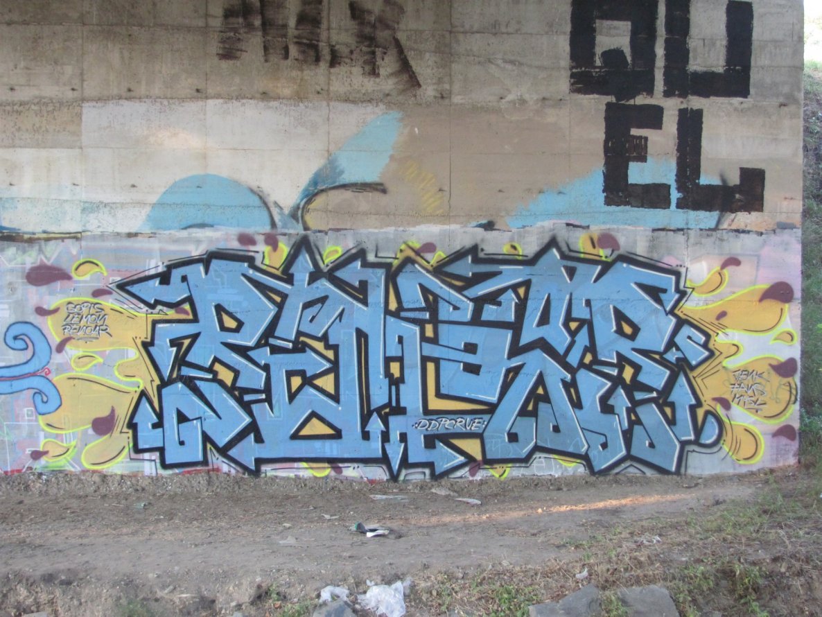 Graffiti Wall - Photo by RENOAR