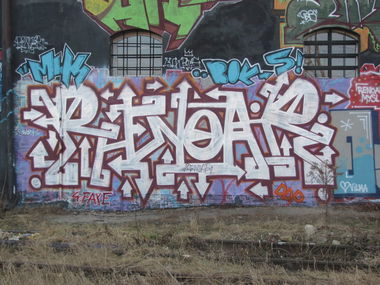 Graffiti Wall - Photo by RENOAR - renoar
