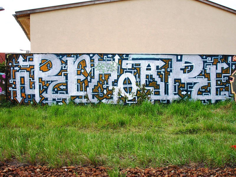 Graffiti Wall - Photo by RENOAR - renoar