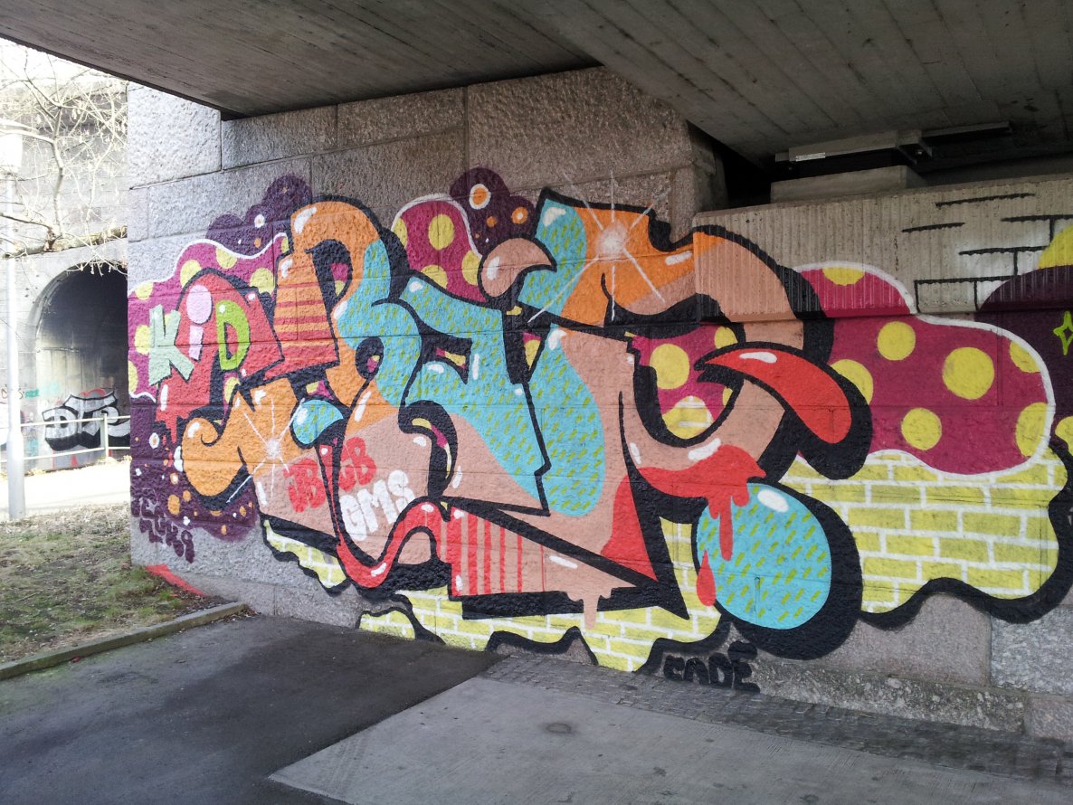 Graffiti Wall - Photo by REUSone - Crap, GMS, JBCB (2012)