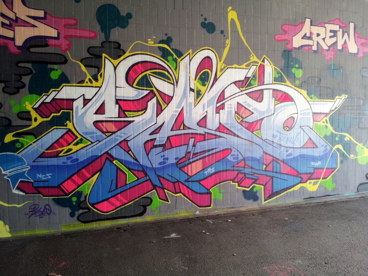 Graffiti Wall - Photo by REUSone - Basco, NCS, TRS