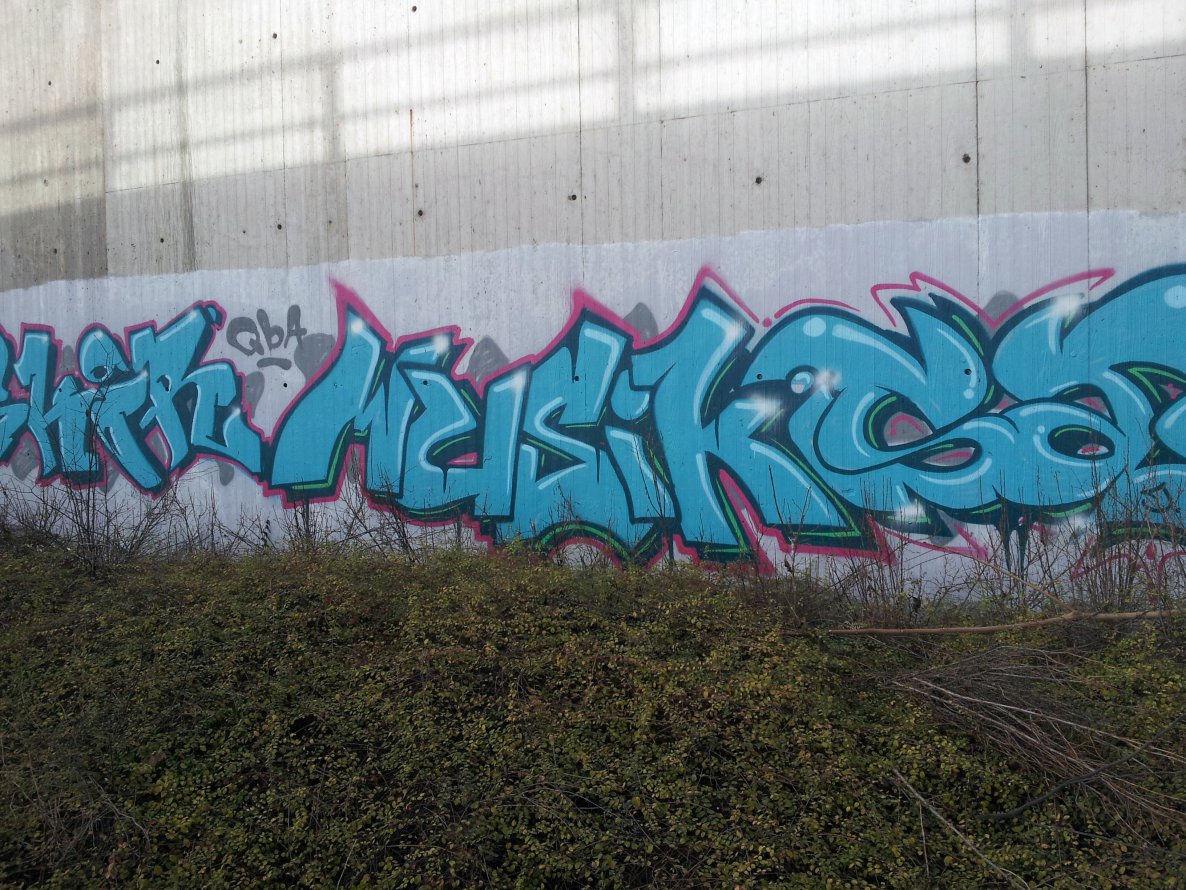 Graffiti Wall - Photo by REUSone - Skir, Musik, Isak