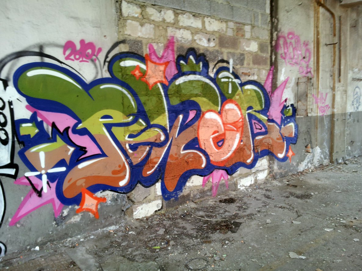 Graffiti Wall - Photo by REUSone - Power, RBK