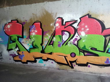 Graffiti Wall - Photo by REUSone - Fens