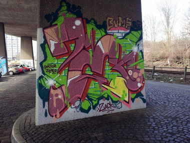 Graffiti Wall - Photo by REUSone - Zack, Bums, Dator