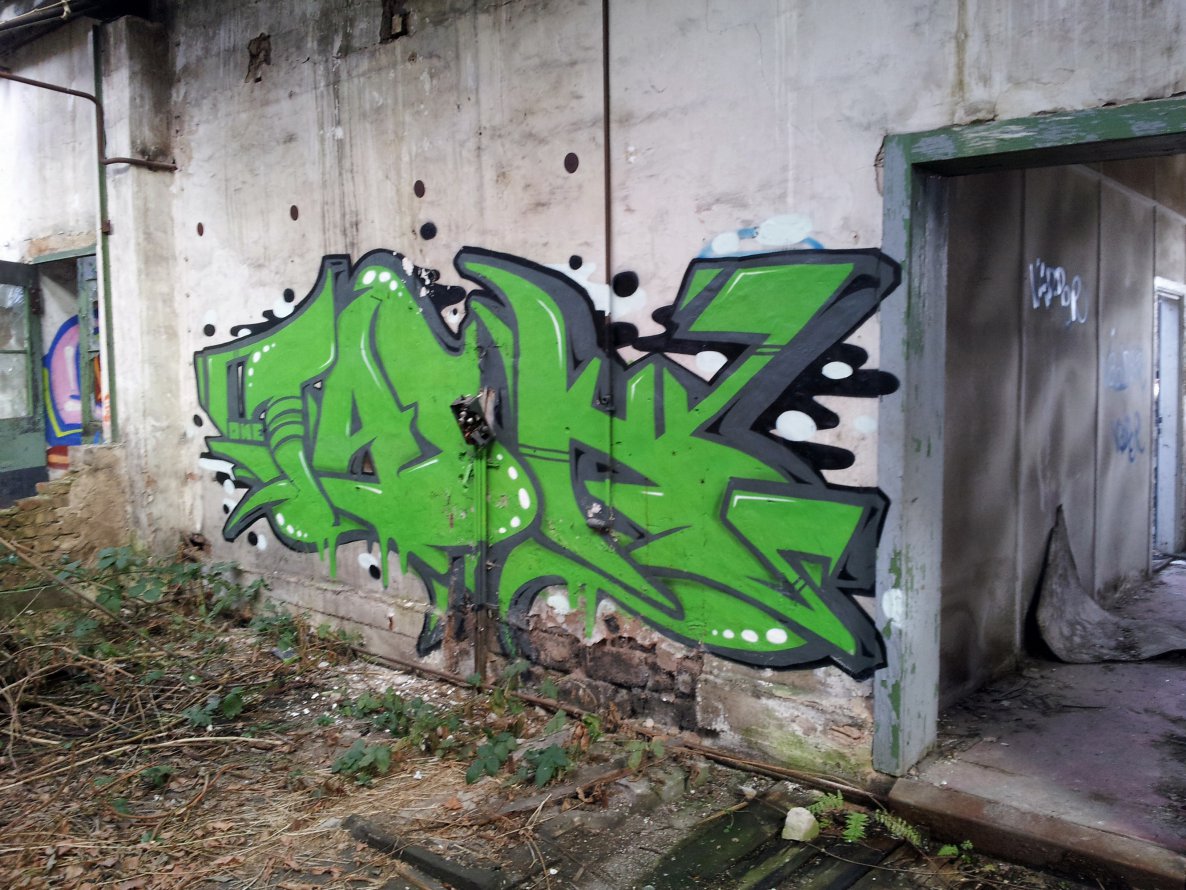 Graffiti Wall - Photo by REUSone - Task