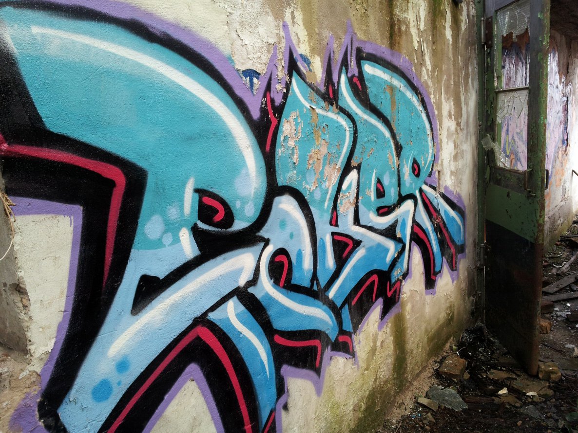Graffiti Wall - Photo by REUSone - Poker
