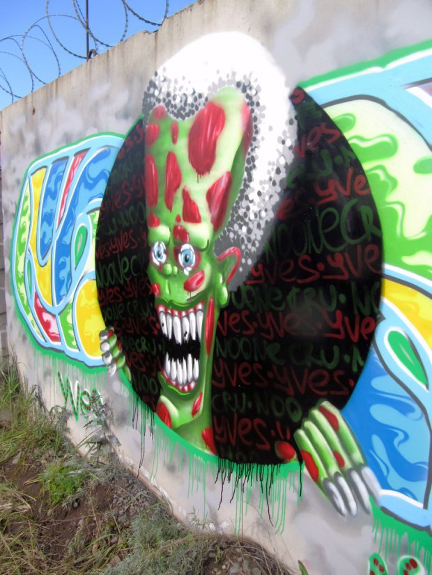Graffiti Wall - Photo by RNDM_YveS (2013)