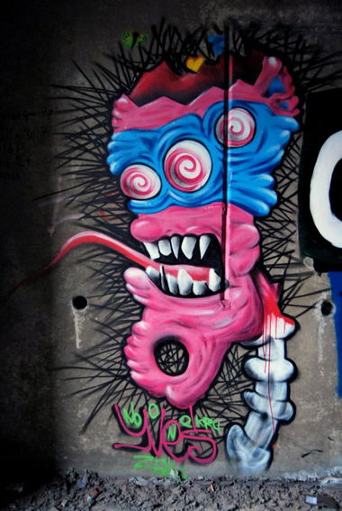 Graffiti Wall - Photo by RNDM_YveS (2011)