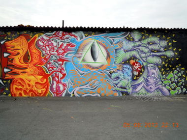 Graffiti Wall - Photo by RNDM_YveS (2012)