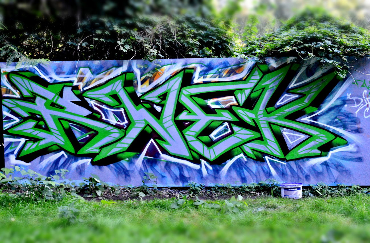 Graffiti Wall - Photo by RNEK - RNEK