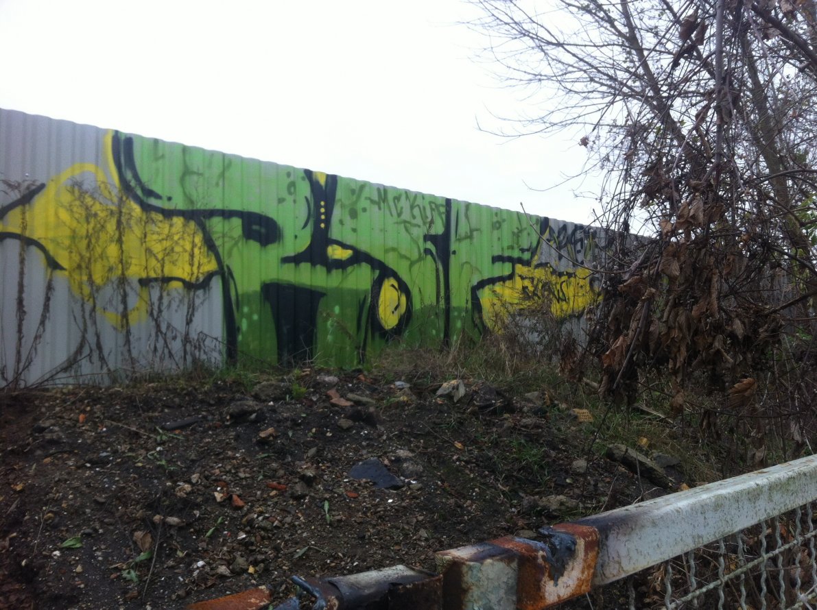 Graffiti Bombing - Photo by ROF - ROF (2012)
