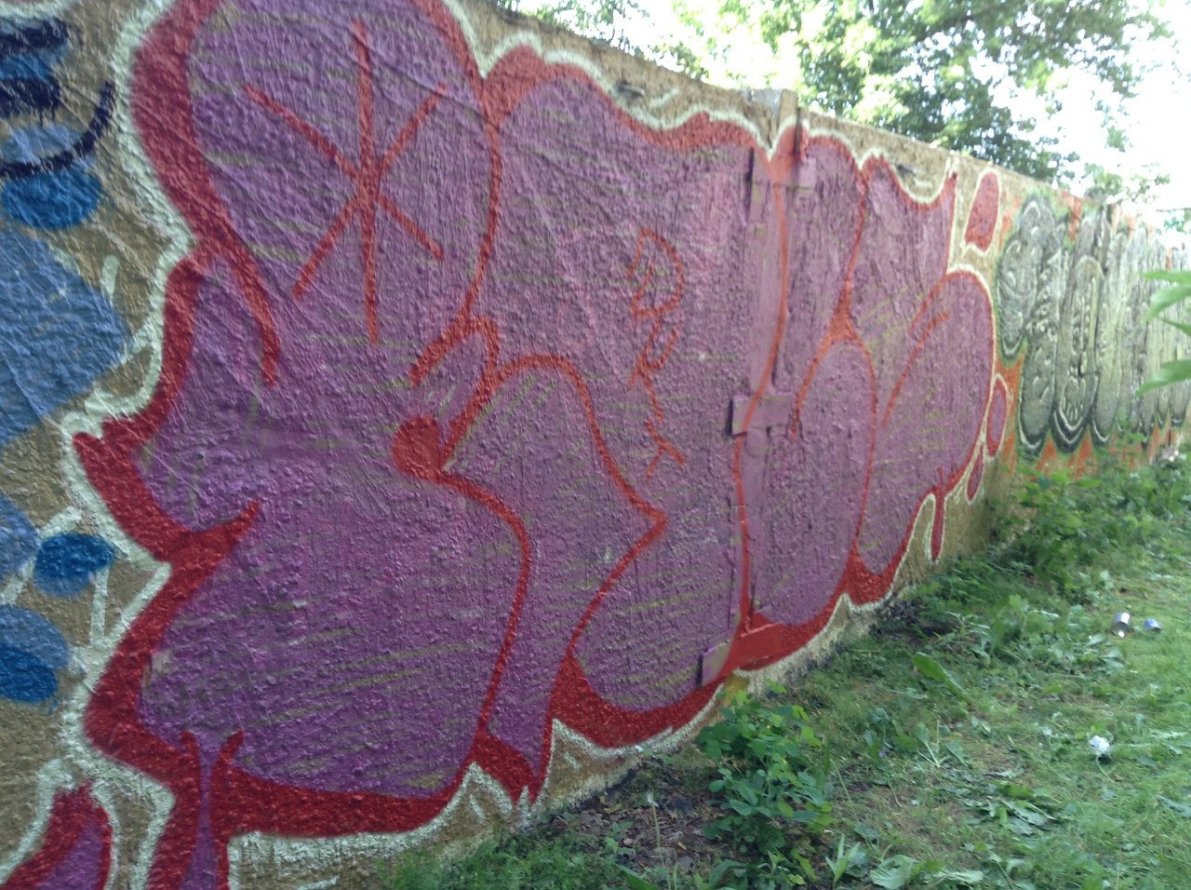 Graffiti Bombing in Yaroslavl - Photo by ROLS