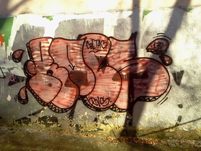 Graffiti Wall - Photo by ROLS (2013)