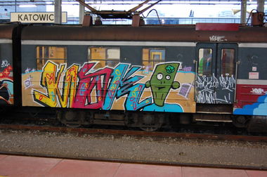 Graffiti Train - Photo by ROMANS - maro, roma, wdrzk (2012)