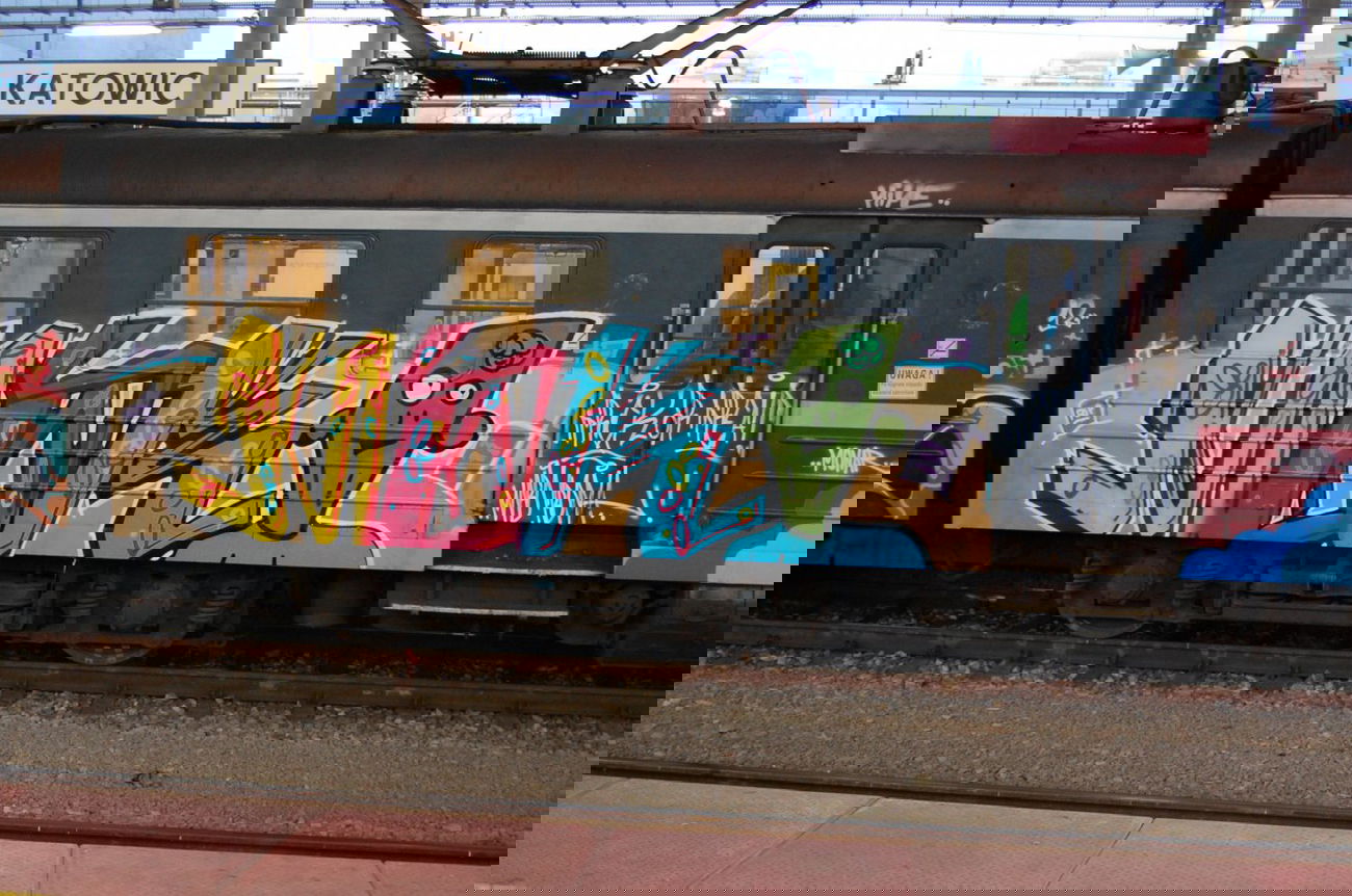 Graffiti Train - Photo by ROMANS - maro, roma, wdrzk (2012)