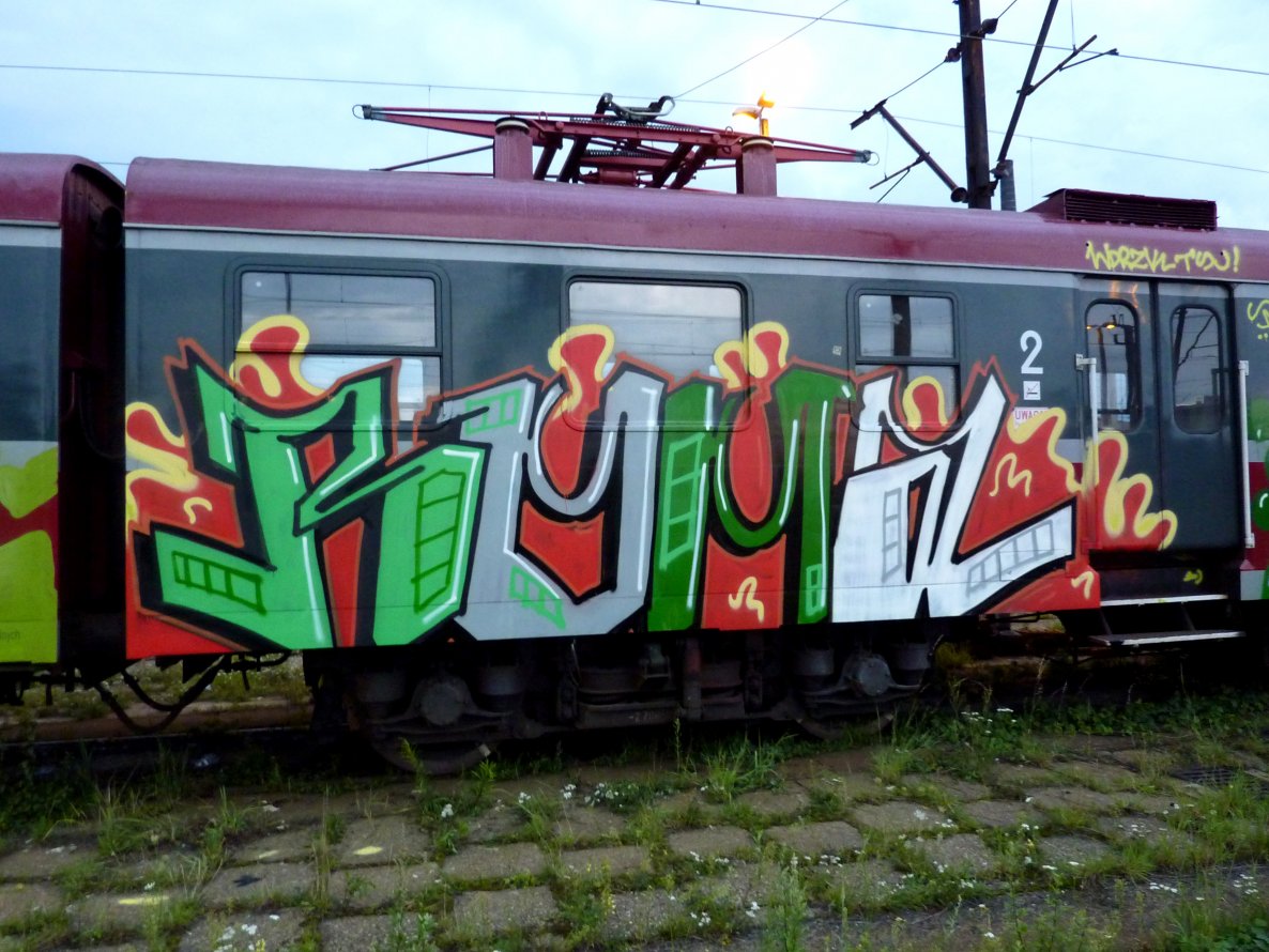 Graffiti Train - Photo by ROMANS - ROMA, MARO, WDRZK (2011)