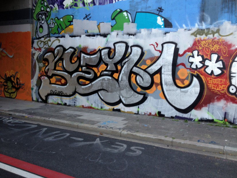 Graffiti Wall in Essen - Photo by RORO (2013)
