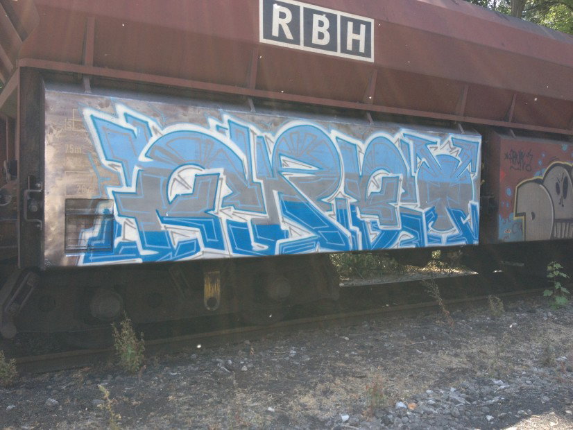 Graffiti Train in Essen - Photo by RORO (2013)