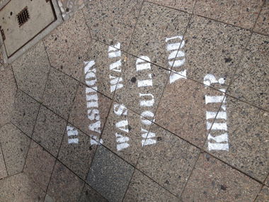 Graffiti Street Art in Berlin - Photo by RORO (2013)