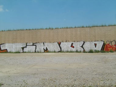 Graffiti Bombing - Photo by RORO - Timbo.Rink.Bube.cr.essen.stur. (2013)