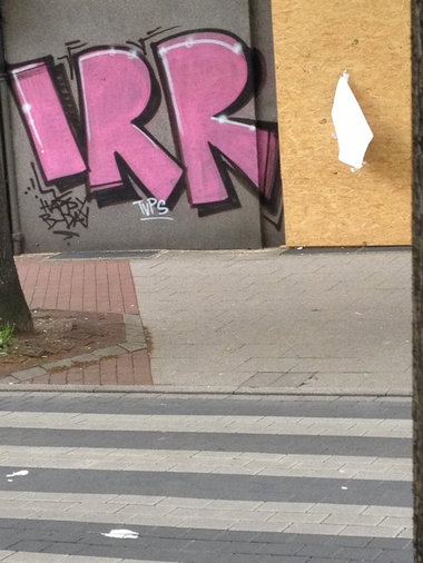 Graffiti Wall in Essen - Photo by RORO - Irr, happybday, essen (2013)
