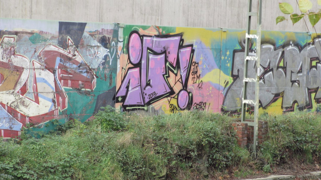 Graffiti Wall - Photo by RORO - ig, ifm (2013)