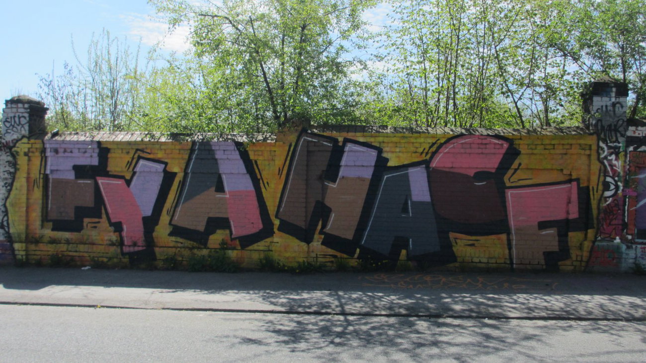 Graffiti Wall in Essen - Photo by RORO (2013)