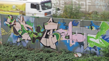 Graffiti Wall in Essen - Photo by RORO - Shit/shad/shik (2013)