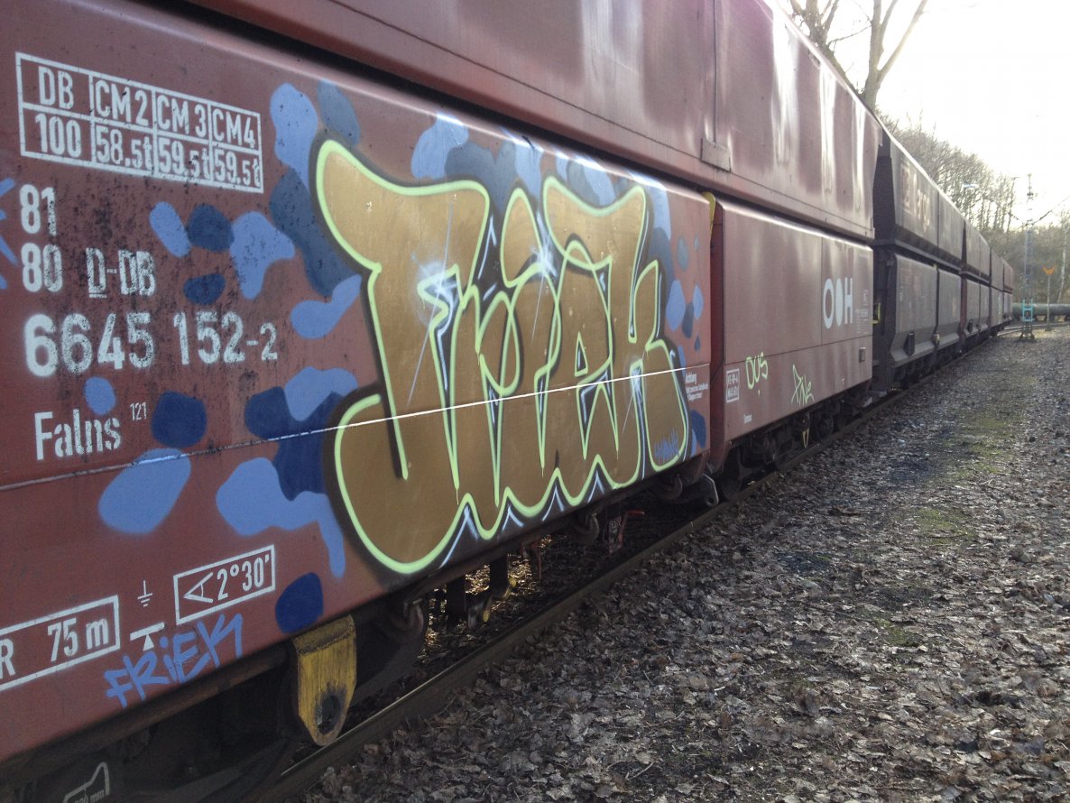 Graffiti Wall - Photo by RORO (2014)