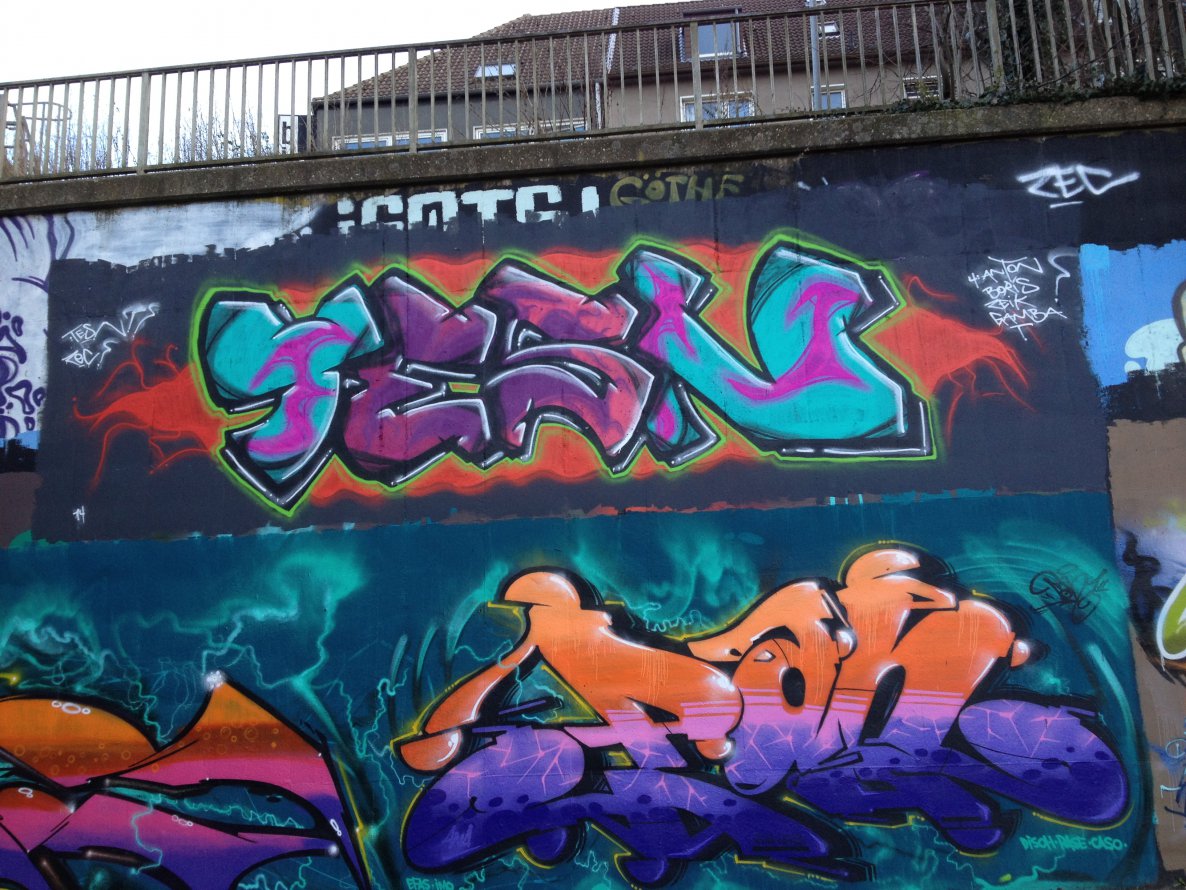 Graffiti Wall in Essen - Photo by RORO - TESN.essen. (2014)