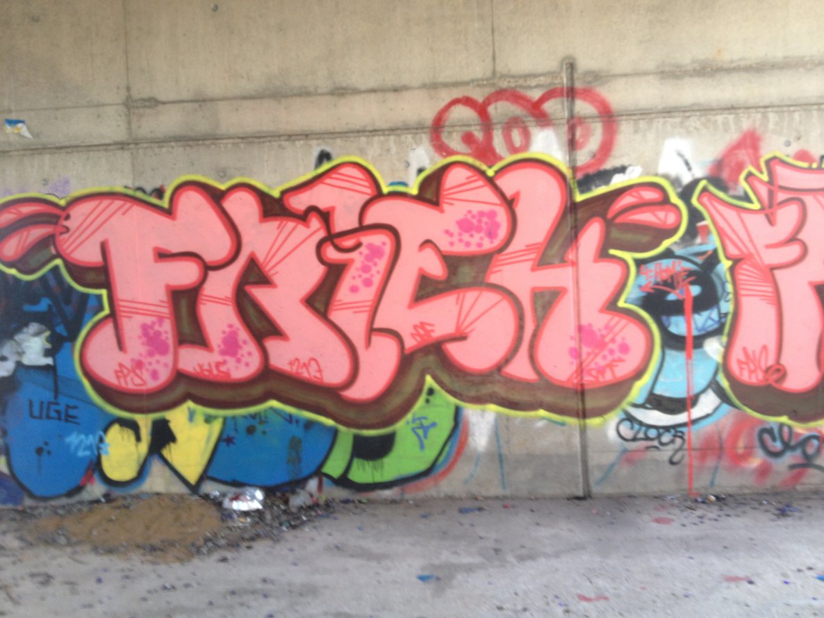 Graffiti Wall in Essen - Photo by RORO (2014)