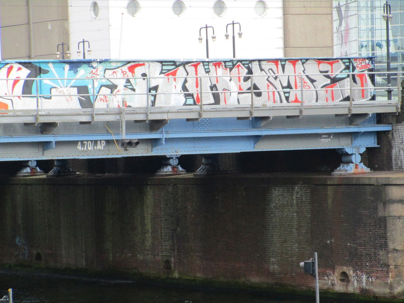 Graffiti Bombing in Amsterdam - Photo by RORO