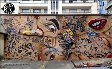 Graffiti Wall - Photo by ROY - Roy, Lazoo, Wuze (2014)