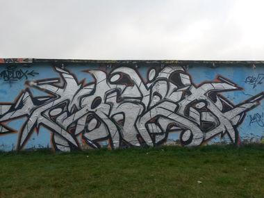 Graffiti Wall - Photo by ROZE - Roze, Madlox, Crew (2014)