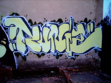 Graffiti Wall - Photo by RUNIZ - poland, runiz (2006)