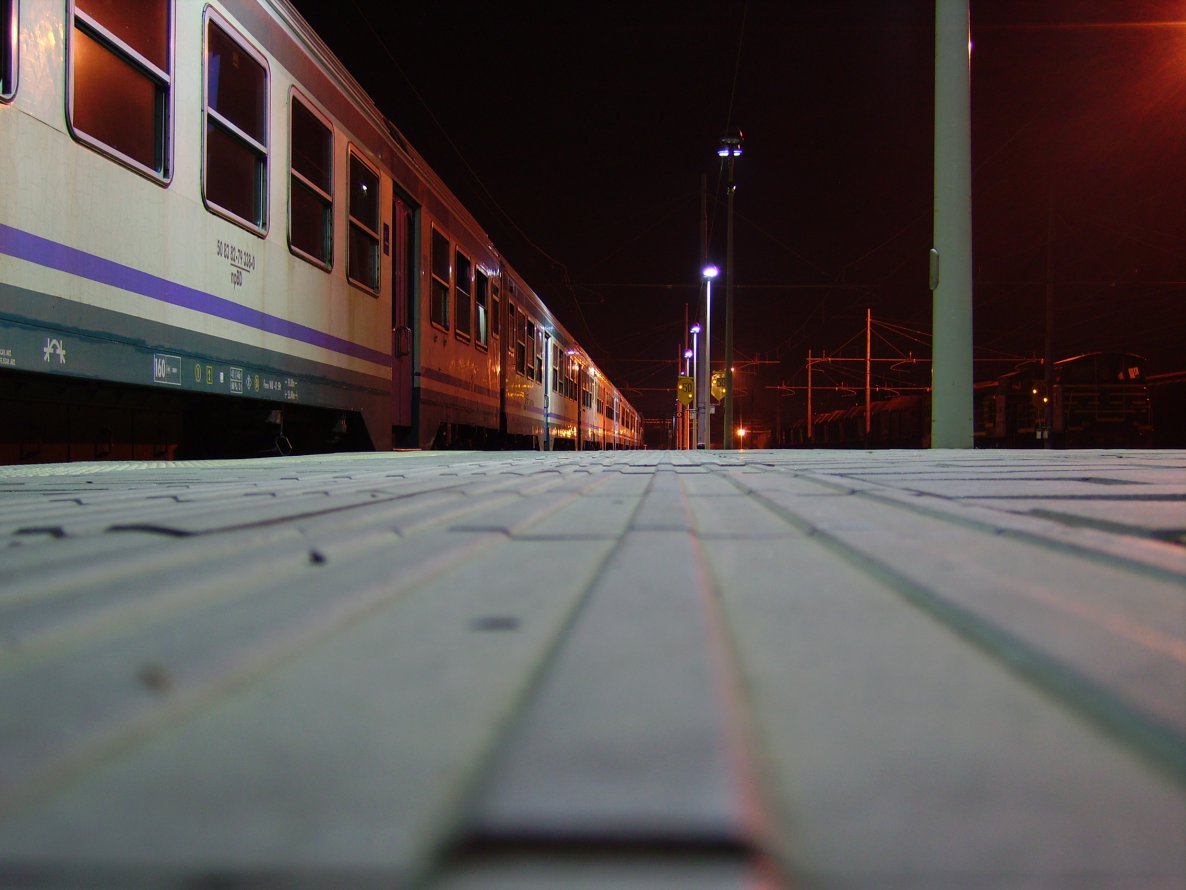 Graffiti Train - Photo by RUNIZ - runiz