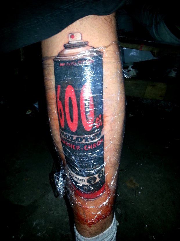 Graffiti Artwork - Photo by RUNIZ - graffiti, leg, runiz (2014)