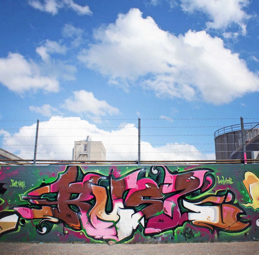 Graffiti Wall in Dornach - Photo by RUSL - rusl, dare, loveletters (2009)