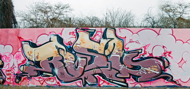 Graffiti Wall in Villeurbanne - Photo by RUSL - rusl, reso, ogre (2009)