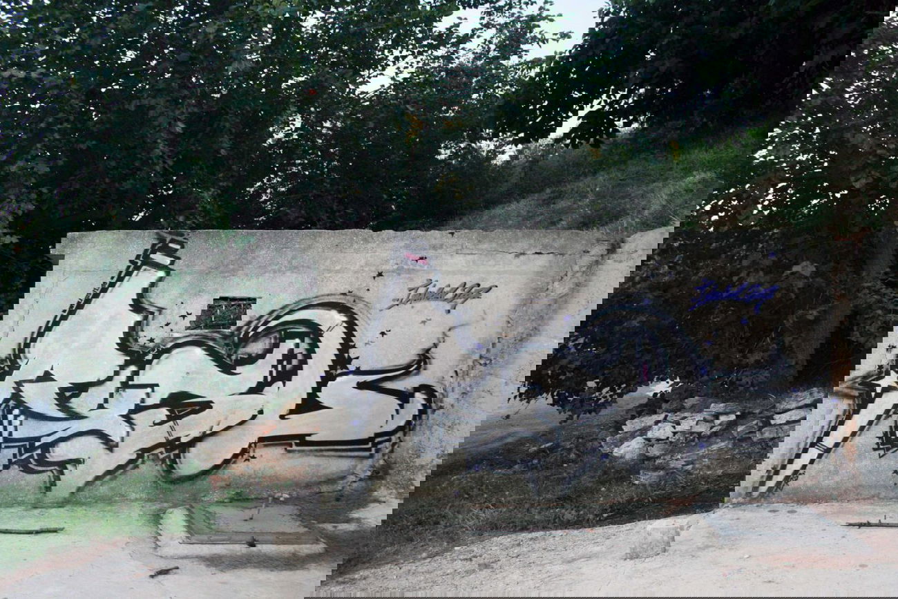 Graffiti Wall in Istanbul - Photo by RUSL - rusl, silver, bombing (2007)