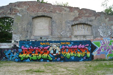 Graffiti Wall - Photo by RafeOne - rafe, One, PMZ (2013)