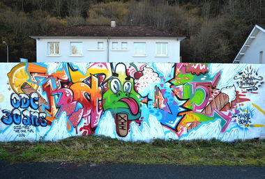Graffiti Wall in France - Photo by RaidiRaida - XII, ODC (2016)