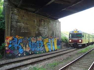 Graffiti Wall - Photo by Rain1