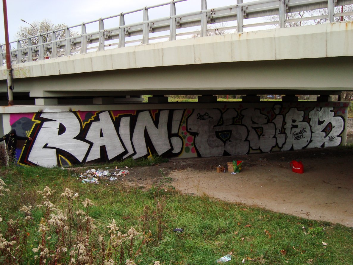 Graffiti Wall - Photo by Rain1 - RAIN (2013)